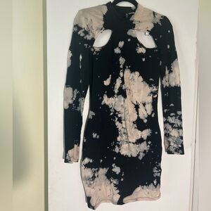 H&M Black and Cream Long Sleeve Dress